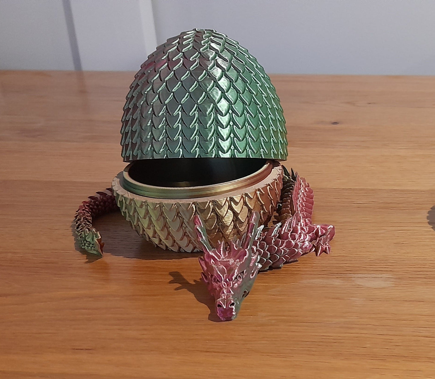 Articulated Chinese Dragon & Egg