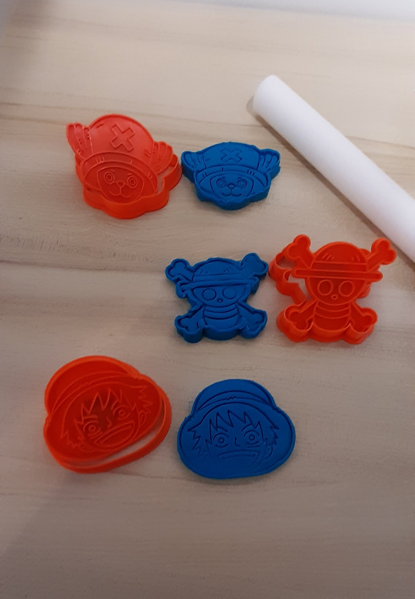One Piece Set - Cookie Cutter