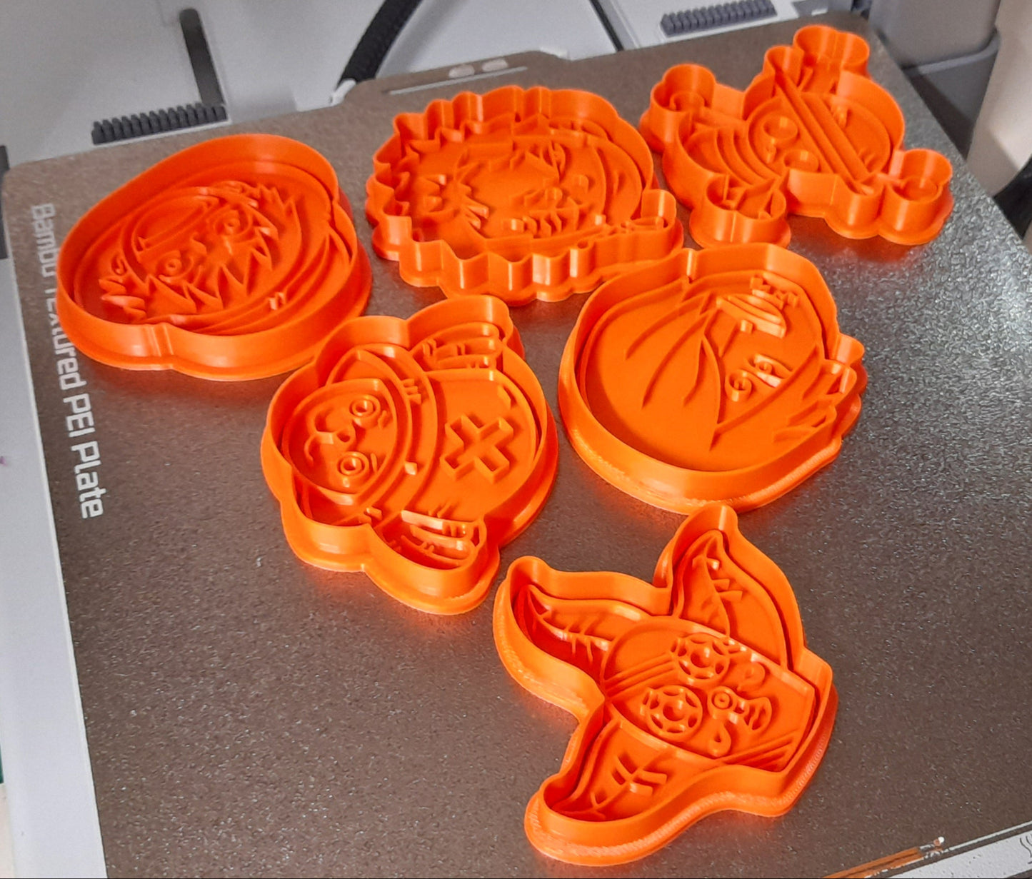 One Piece Set - Cookie Cutter