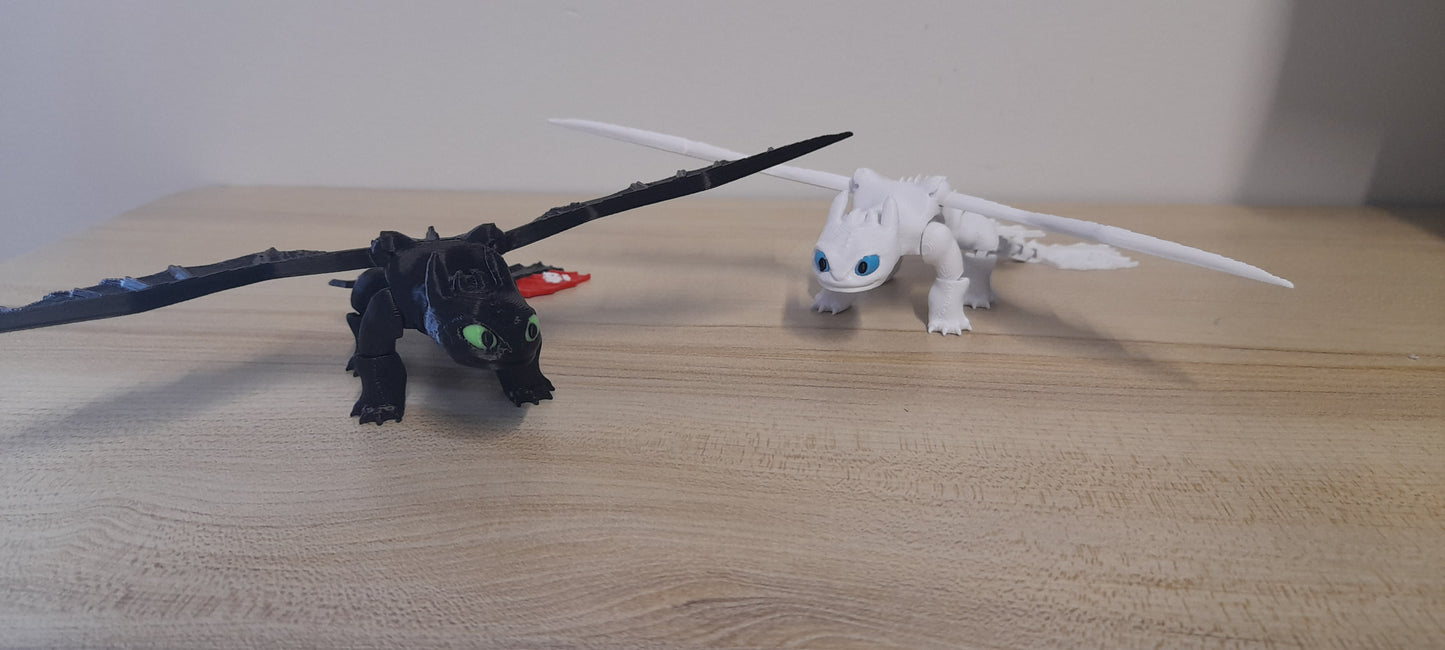 How To Train Your Dragon - Toothless / Light Fury