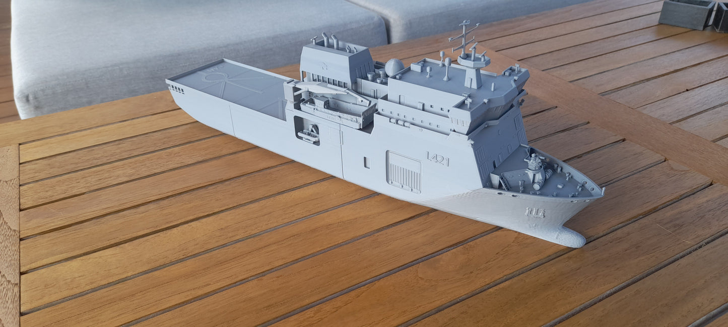 HMNZS Canterbury L421 Model Ship