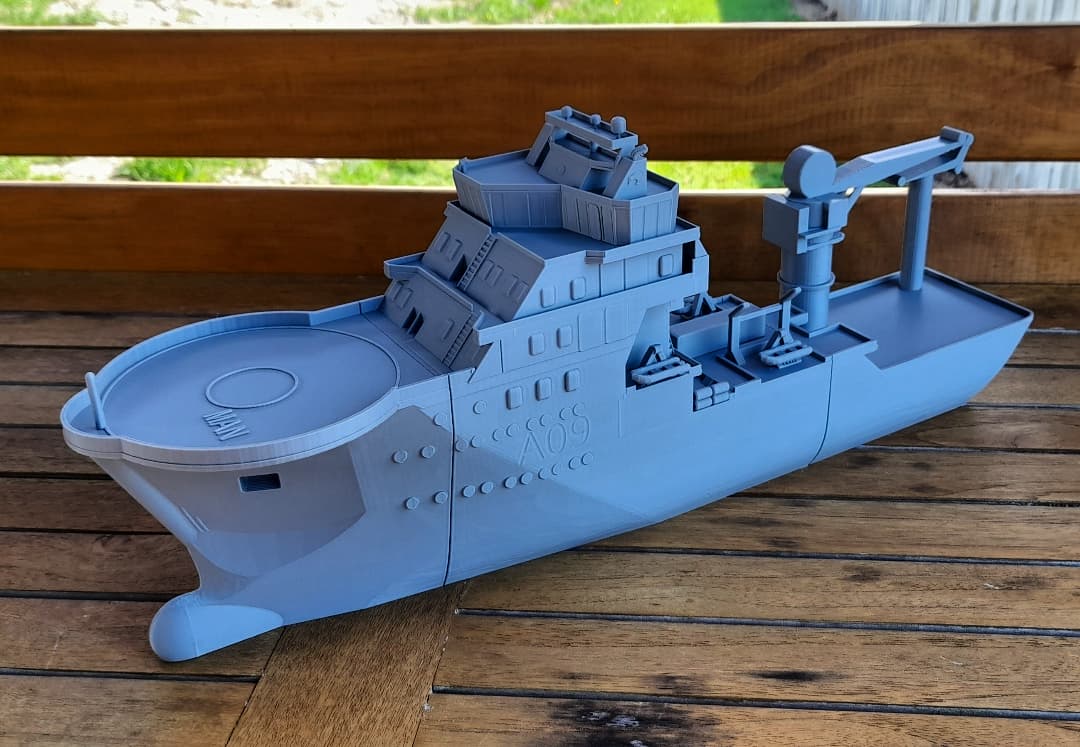 HMNZS Manawanui Model Ship