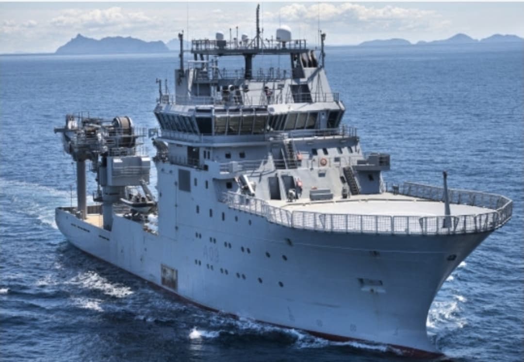 HMNZS Manawanui Model Ship