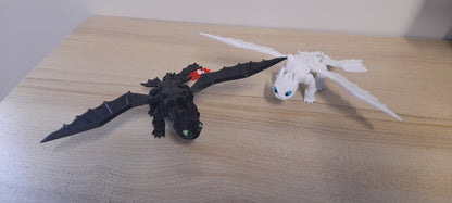 How To Train Your Dragon - Toothless / Light Fury