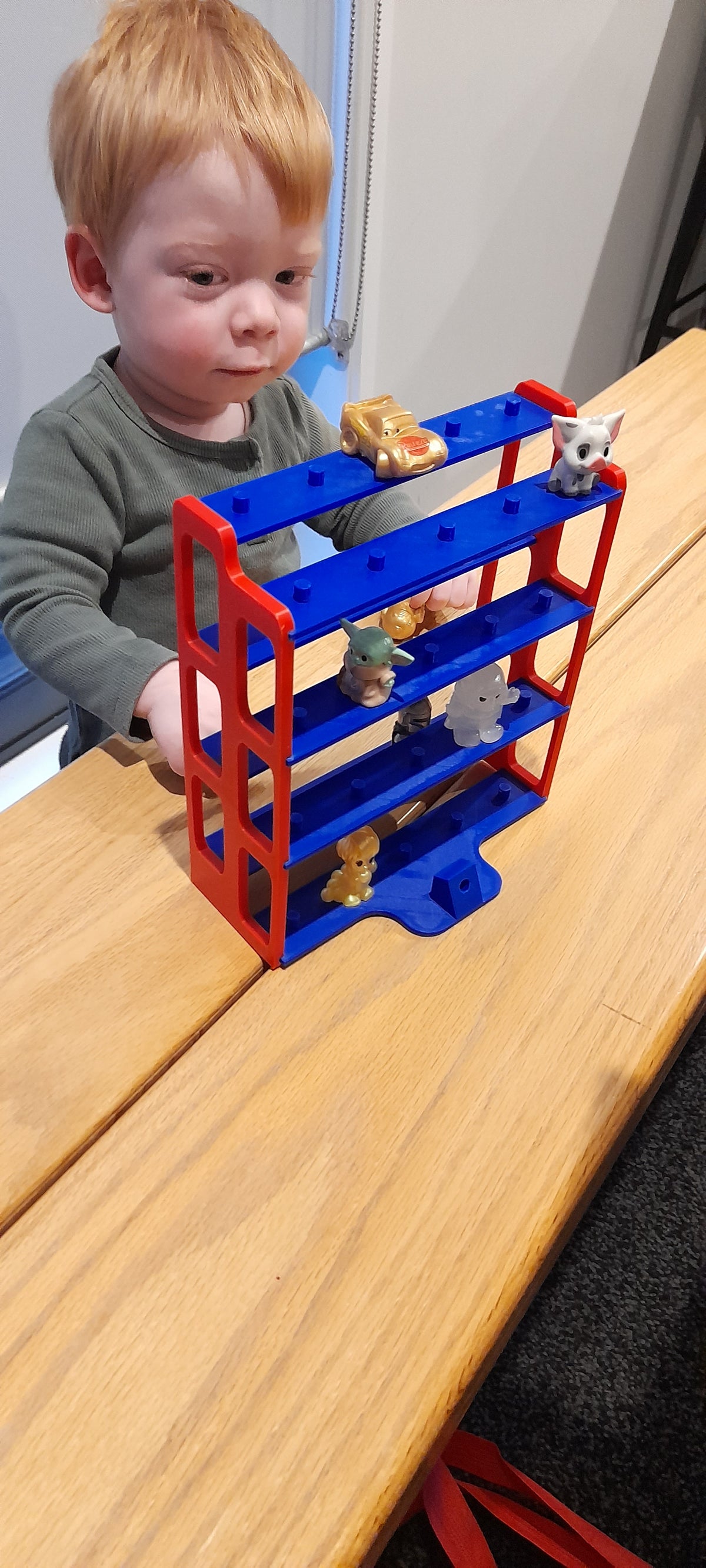 Ooshie Display Stand